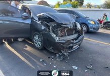Accidentes viales dejan fallecidos y heridos entre sábado y domingo Kilómetro 80 de la Ruta Nacional 14, se reporta una múltiple colisión en el lugar. Foto La Hora: Asonbomd.