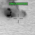 Ataque del Comando del Sur del ejército de EE.UU. que destruyó un buque vinculado a narcotráfico en aguas internacionales. Foto La Hora: Comando del Sur