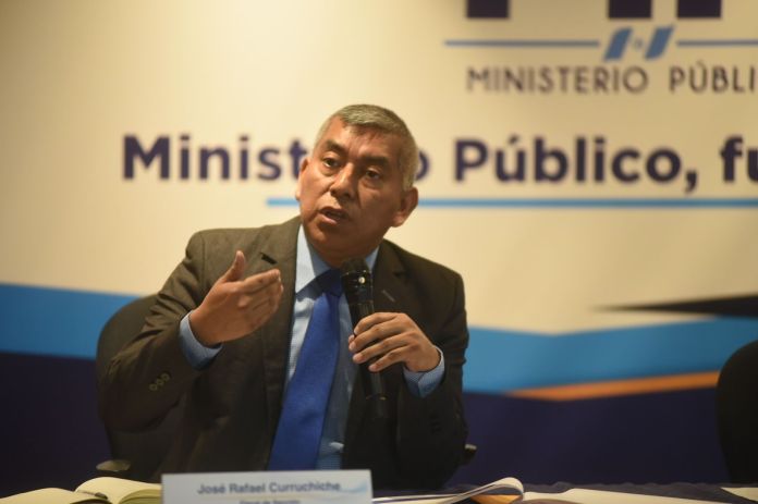 José Rafael Curruchiche Cucul ha sido sancionado por 42 países por sus acciones a la cabeza de la FECI. Foto La Hora: Fabricio Alonzo.