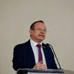 Mides estima alrededor de 100 mil hogares libres de pisos de tierra para 2026.