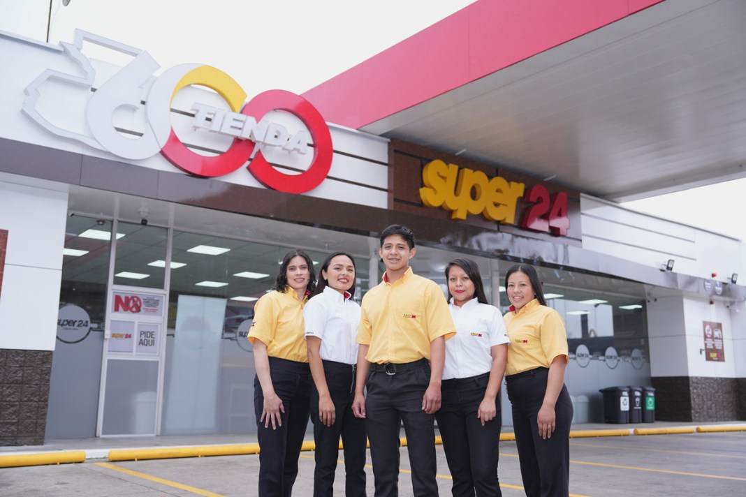 Super 24 celebra la apertura de su tienda número 600 en Puerta Parada, kilómetro 14 de Carretera a El Salvador, Santa Catarina Pinula. Foto: Cortesía Super 24.