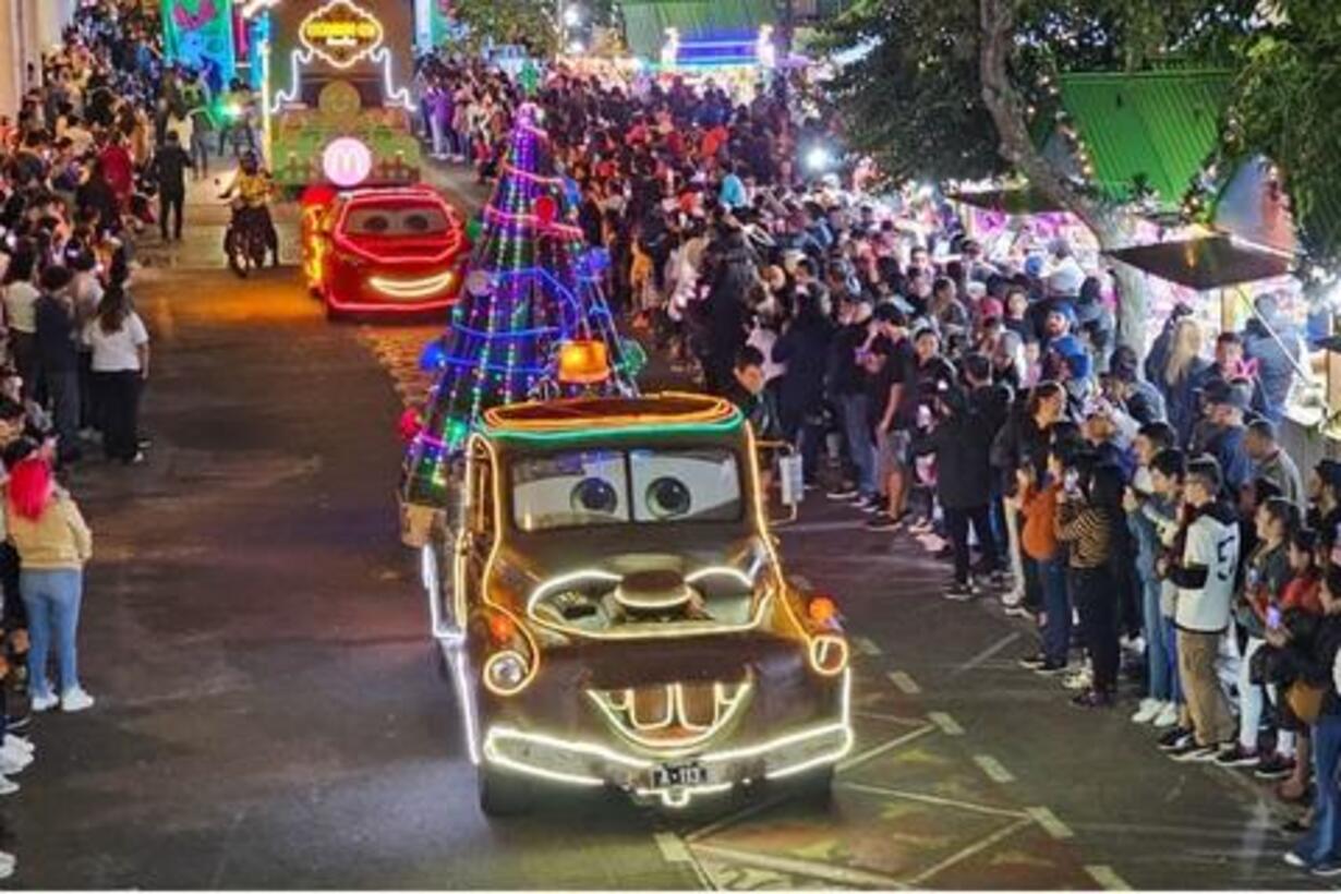 Desfile Navideño 2025 de la Municipalidad de Guatemala ilumina las calles del país. Foto: Archivo La Hora/ Municipalidad de Guatemala.