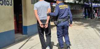 Detienen en El Progreso a un hombre que contaba con una orden de aprehensión vigente.