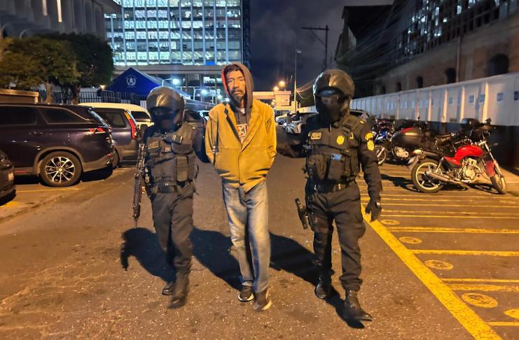 El capturado fue identificado como Jorge Alberto Bobadilla Henríquez, de 52 años. Foto La Hora: PNC.