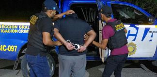 Según la PNC, el detenido es señalado de la comisión de siete delitos en El Salvador. Foto La Hora: PNC