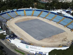 Constructora Bremar retira maquinaria del estadio Doroteo Guamuch Flores y esta es la razón