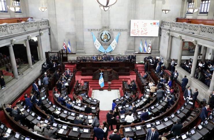 Por más de cinco horas, los diputados aprobaron el presupuesto general de la Nación. Foto: La Hora