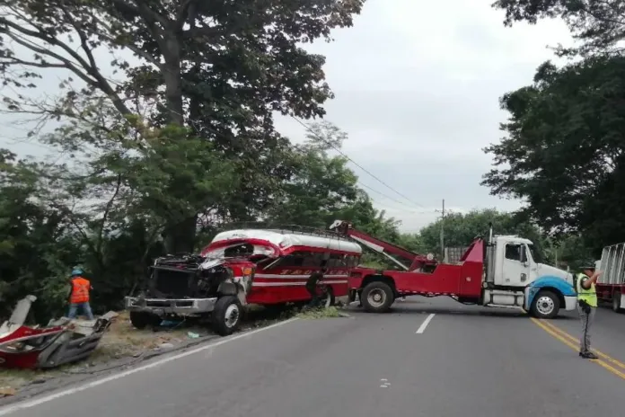 Incidente de transito atendido por Provial Archivo de Incidente de tránsito atendido por Provial en diciembre. Foto La Hora: Provial