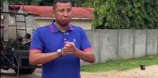 El alcalde de San Francisco, Petén, Juan José Paredes, interrumpió una transmisión tras recibir amenazas. Foto La Hora: captura de pantalla