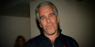 El Departamento de Justicia de EE.UU. activó este viernes un portal para consultar cientos de miles de archivos de la investigación sobre el pederasta Jeffrey Epstein.