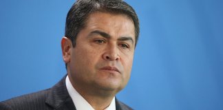 El expresidente Juan Orlando Hernández afirmó en X que fue víctima de una conspiración impulsada por la “izquierda radical”.