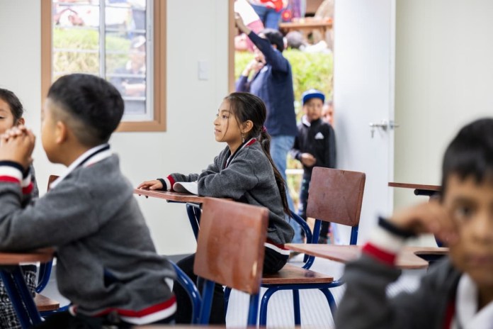 Las escuelas rurales de medio millón de quetzales que se instalan en solo 7 días