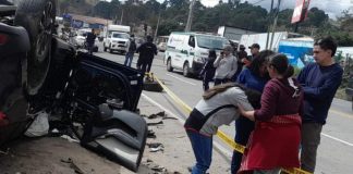 Mientras caminaban por vía pública madre e hijo son atropellados en ruta hacia Quetzaltenango.