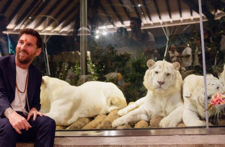Messi en su visita a un centro de conservación animal tras su visita en la India. Foto La Hora: sayanmondal.official