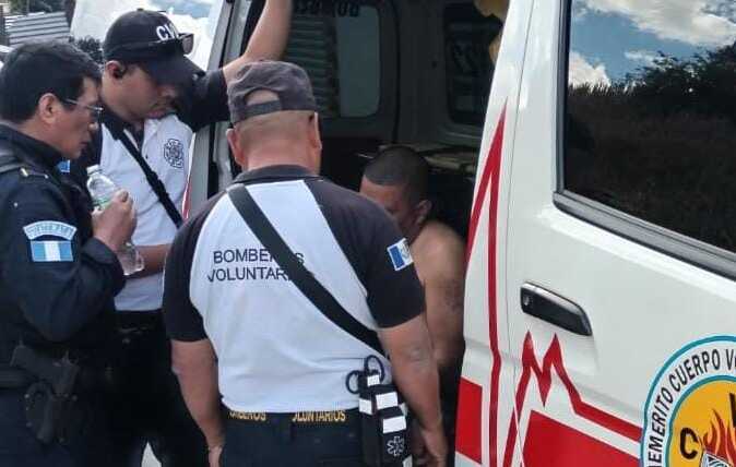 Nahuala La víctima fue atendida por Bomberos Voluntarios, Foto La Hora: CVB