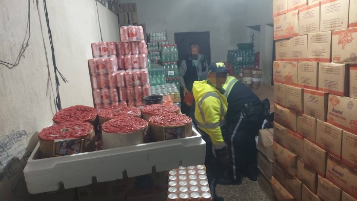 PMT Jalapa Las autoridades locales indicaron que incautaron la mercadería porque los comerciantes no tienen permiso dónde venderlos. Foto La Hora: Municipalidad de Jalapa