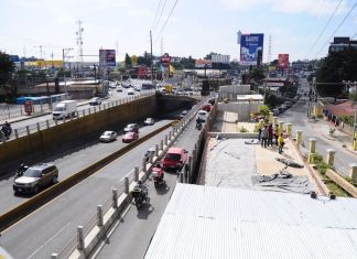 Archivo paso a desnivel para el ingreso a San Josá Pinula. Foto La Hora: Sebastián Siero