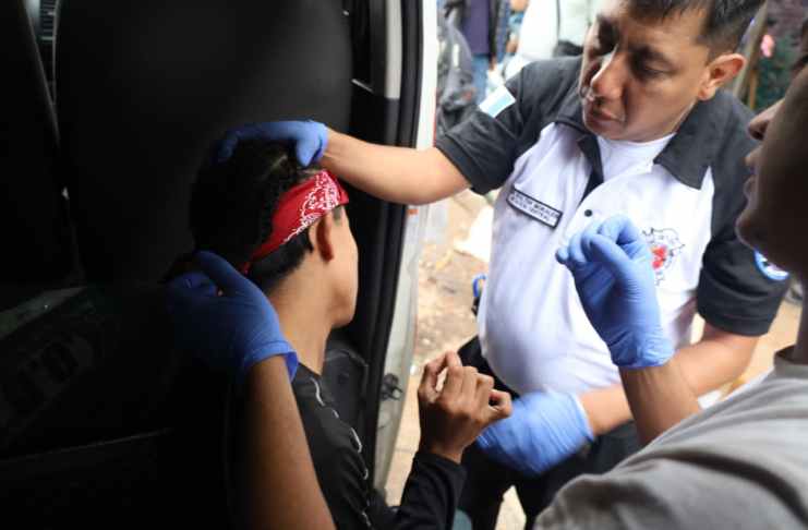 Explosión de pirotecnia sorprende a transeúntes y activa emergencia en el Centro Histórico en vísperas de Navidad
