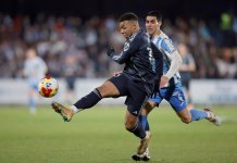 El Real Madrid, con un doblete de Kylian Mbappé, venció 3-2 al Talavera para asegurar su lugar en los octavos de final de la Copa del Rey.