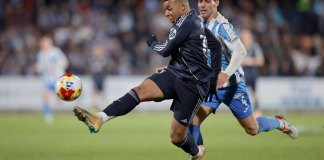 El Real Madrid, con un doblete de Kylian Mbappé, venció 3-2 al Talavera para asegurar su lugar en los octavos de final de la Copa del Rey.