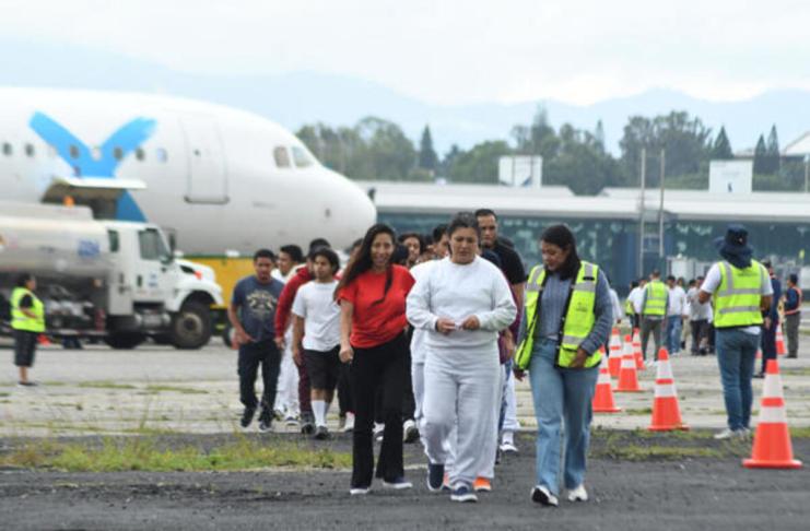 Deportaciones de guatemaltecos desde EE. UU. y México caen a 49,079 en lo que va del año. Foto: La Hora/ EFE