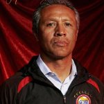 El mexicano Roberto Hernández llega al banquillo de Xelajú MC en sustitución de Amarini Villatoro.