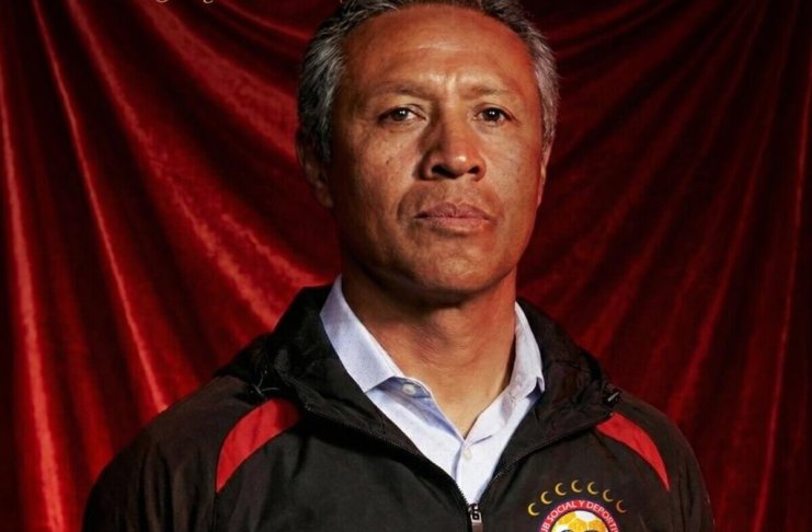 El mexicano Roberto Hernández llega al banquillo de Xelajú MC en sustitución de Amarini Villatoro.