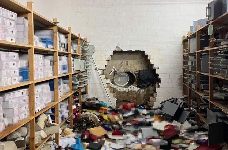 Agujero realizado para el robo de un banco en Alemania. Foto La Hora: EFE