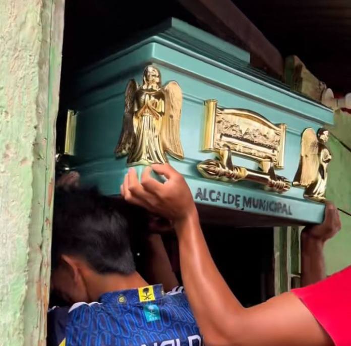 Esta sería una las cajas fúnebres donadas por la Municipalidad de Tamahú.