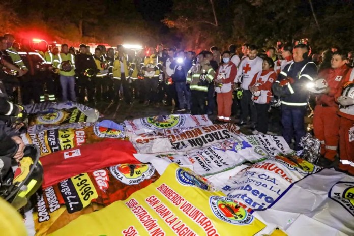 Conteo de fallecidos en tragedia por accidente de bus extraurbano en Nahualá asciende a 16.