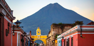 Tras pugna entre sector privado y Muni de Antigua cámaras de vigilancia pasan a control de Gobernación