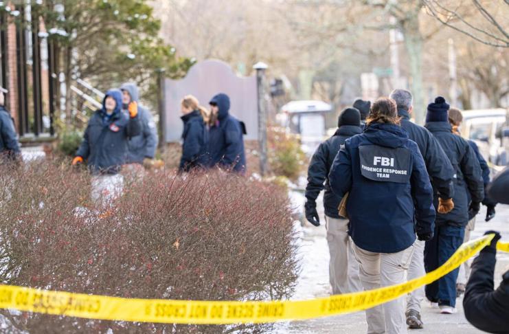 Autoridades de EE. UU. identificaron a un ciudadano portugués como sospechoso del tiroteo en la Universidad de Brown; fue localizado sin vida, según informó la Policía.