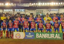 Los jugadores quetzaltecos aparecen en la línea defensiva, media cancha y delantera en el once ideal. Foto La Hora: Xelajú MC
