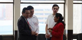 El juez Fredy Orellana ordenó que dos implicados más en el hecho donde falleció el asesor del Congreso, Hansel Szarata, enfrenten juicio. Foto La Hora: Daniel Ramírez
