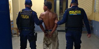 PNC captura tres presuntos agresores. Foto La Hora: PNC.