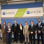 Directores y el superintendente de Competencia en un foro en París, Francia. Foto: Superintendencia de Competencia