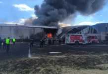 Video: Jet se desploma cerca del Aeropuerto Internacional de Toluca Una avioneta se desplomó este lunes 15 de diciembre en inmediaciones del Aeropuerto Internacional de Toluca, México.