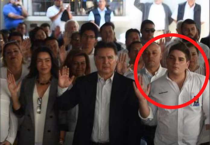 En 2019, "El Johnny" compitió como candidato a diputado por el partido Bien.