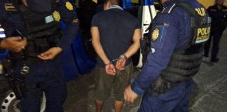 Alias “Centavo”, deportado recientemente, es capturado con arma ilegal en Retalhuleu Foto: PNC