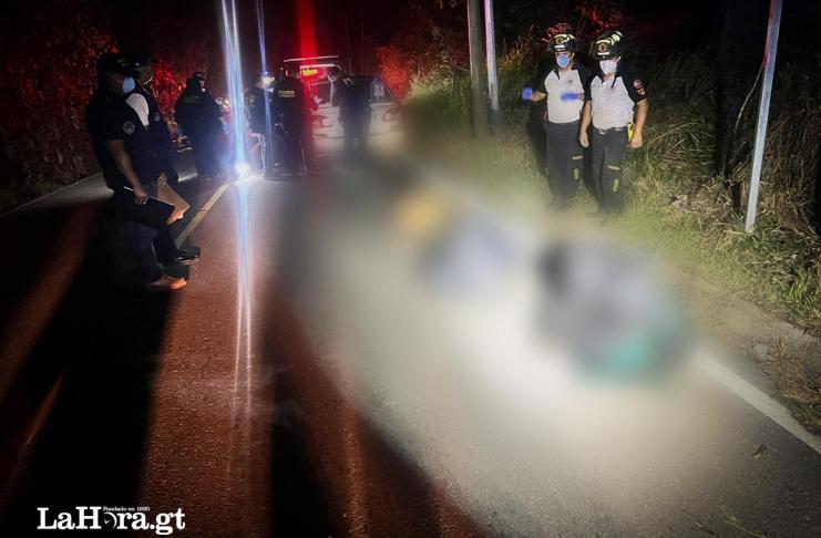 Los Bomberos Voluntarios vuelven a localizar cuerpos en la ruta al Atlántico. Foto: La Hora / Bomberos Voluntarios