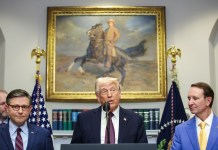 Trump y Landry