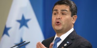 El fiscal general del Estado de Honduras, Johel Zelaya, pide la "captura internacional" del expresidente Juan Orlando Hernández.