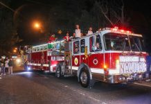 En imágenes: Así se vive el desfile navideño de los Bomberos Voluntarios El desfile navideño de los Bomberos Voluntarios es un recorrido lleno de color, música y tradición.