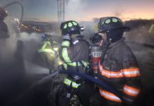 Una serie de incendios se registraron durante la Noche Buena pasada en distintos puntos del país, No se registraron perdidas humanas. Foto La Hora: CBV
