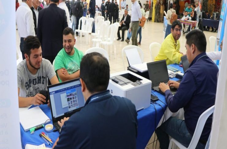 La SAT instaló en diferentes departamentos jornadas móviles. Foto: Secretaría de Comunicación Social de la Presidencia