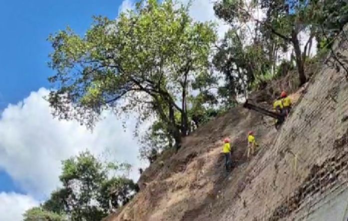 km 11.5 av hincapie-boca del monte La municipalidad de Villa Canales y Provial informaron que por los trabajos en el sector cerrarán el paso por dos horas.