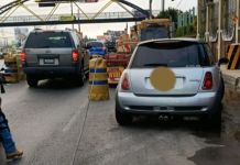 Tránsito de Santa Catarina Pinula recomienda a los automovilistas a tomar sus precauciones al pasar por el sector en horas de la noche. Foto La Hora: PMT Santa Catarina Pinula