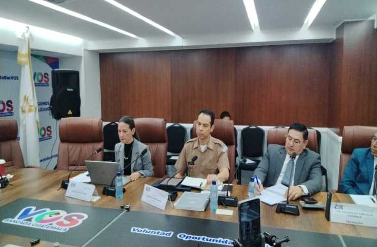 El gerente del IPM, Mario Baeza, responde que tienen 29 contratos de arrendamiento de inmuebles para recabar ingresos propios en la entidad militar. Foto: La Hora