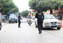 La Policía Nacional Civil realiza operativos en distintos lugares con el objetivo de mantener la seguridad ciudadana. Foto: PNC