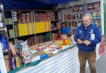 PDH verifica medidas de seguridad en ventas de pirotecnia en Antigua Guatemala Foto: PDH